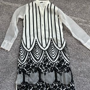 Black and white Pakistani kameez with beautiful embroidery, brand new no tags